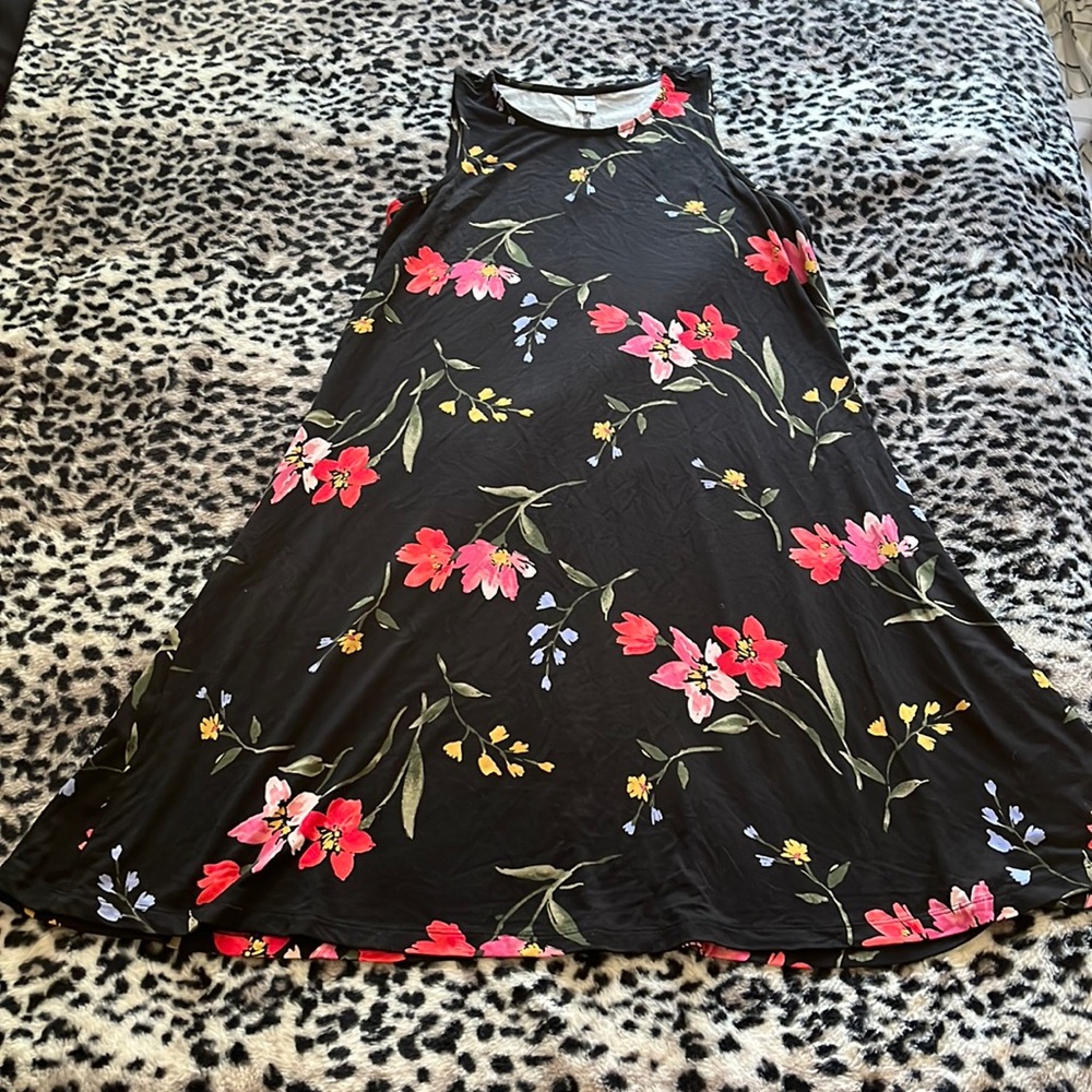 ⭐️5/$10⭐️Old Navy Floral Dress